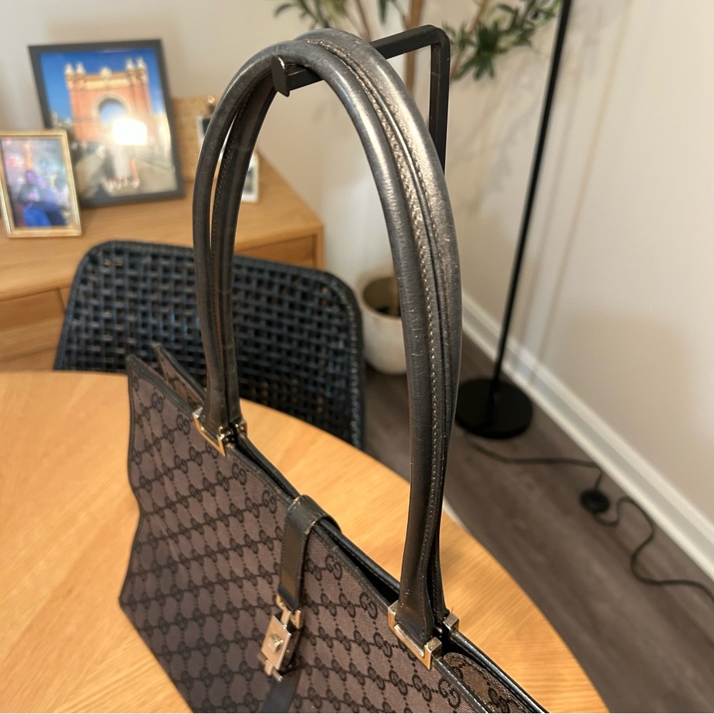 Gucci GG Canvas Jackie Shoulder Bag - Picture 5 of 16